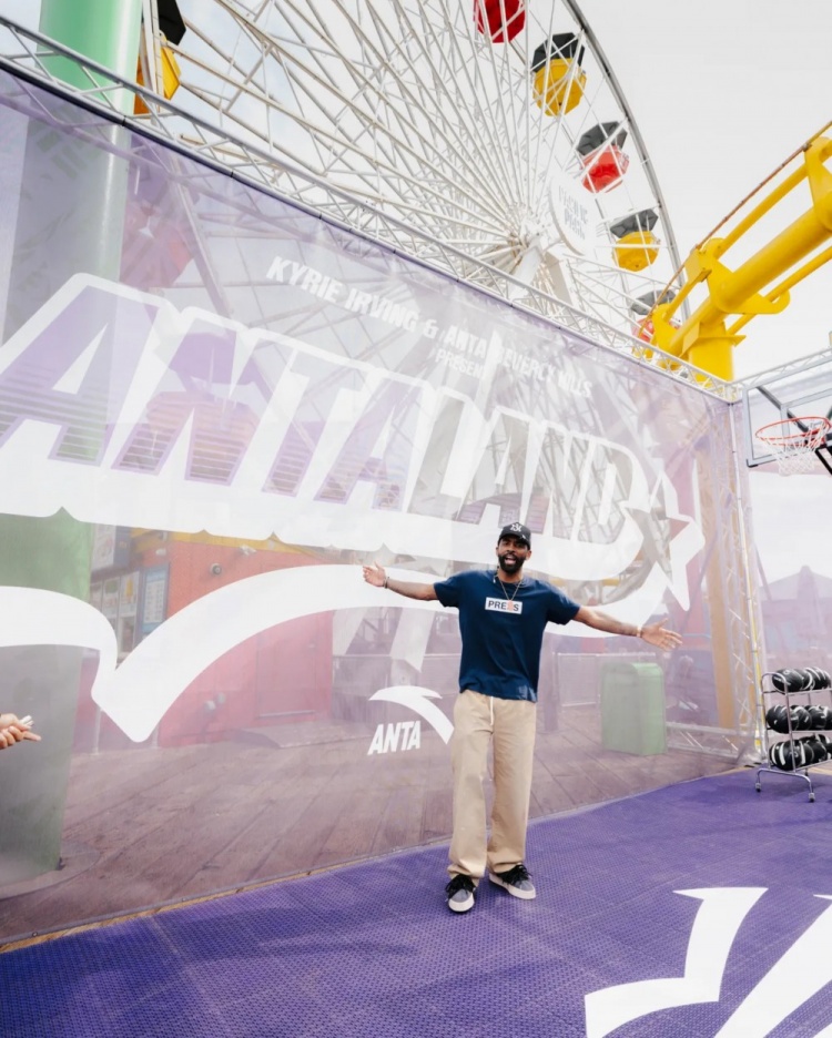 黄金甲体育官方网站-首席创意官亲自招募！欧文：我很希望库里能加入安踏！